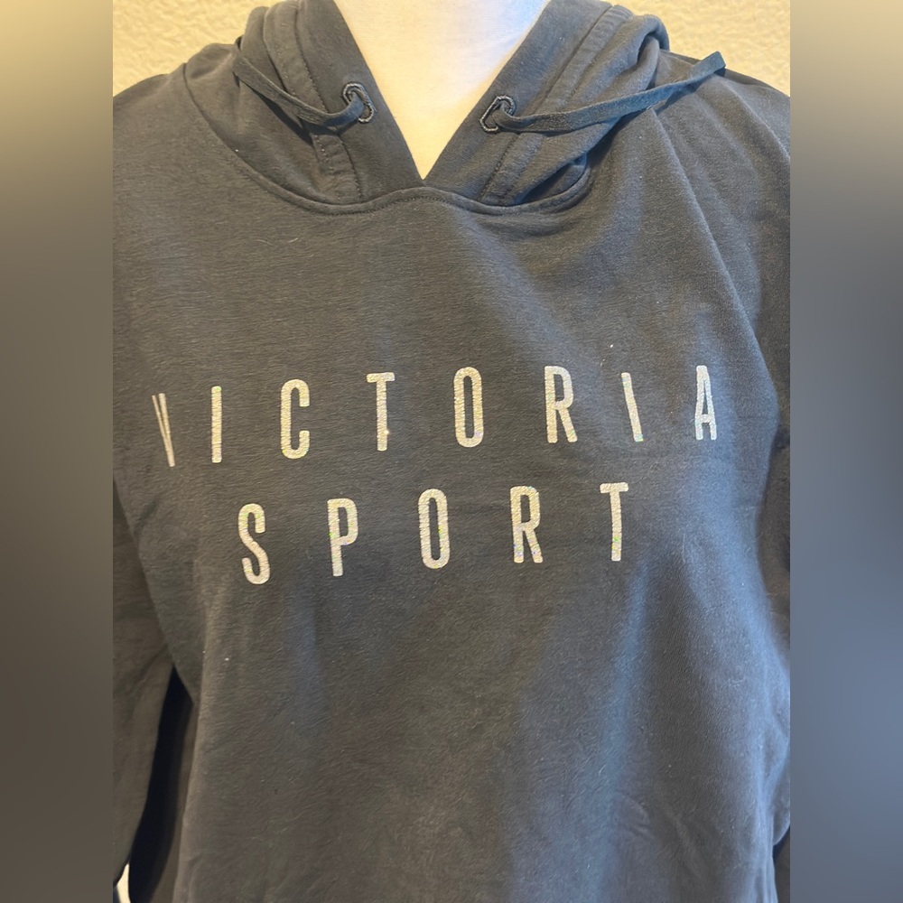 Victoria Sport Open Back Hoodie - Picture 3 of 4